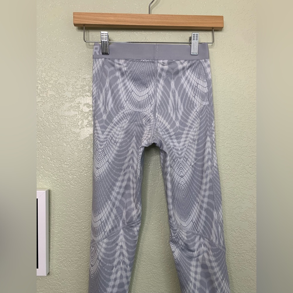 Nike Pro High Rise Gray Legging with White Designs Size Extra Small - Picture 5 of 12